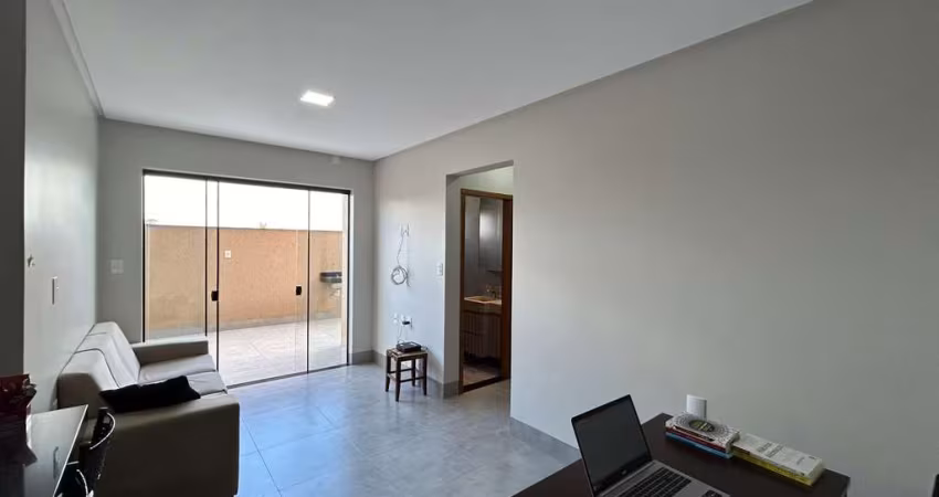 Apartamento à Venda no Eldorado – 2 Quartos, Área Externa e Churrasqueira