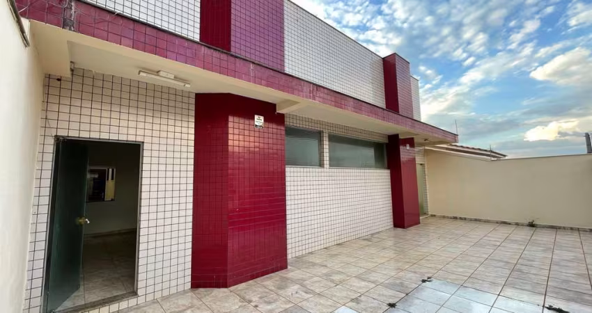 Salão Comercial à Venda no Jardim Peluzzo / Céu Azul – 130m² de Construção