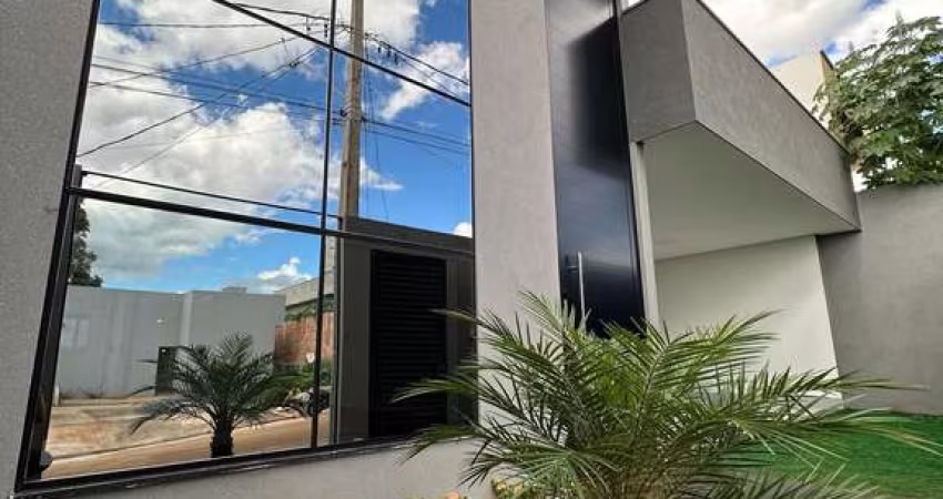 Casa à Venda com Piscina Aquecida – Parque do Sabiá, Patos de Minas-MG