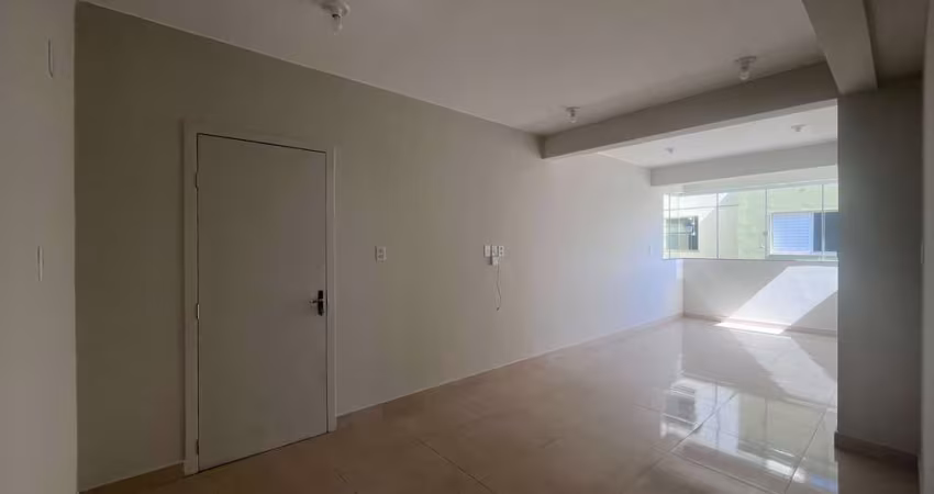 Apartamento à Venda com 3 Quartos no Centro de Patos de Minas – Suíte, Elevador, Piscina e 2 Vagas
