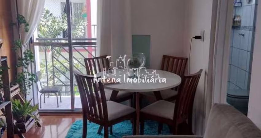 Apartamento com 02 dormitórios na Vl. Carmosina - Cód.: 10996.
