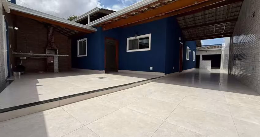 Casa à venda em vitória da conquista-ba, no bairro felícia: 3 quartos, 1 suíte, 1 sala, 2 banheiros, 4 vagas de garagem, 123m².