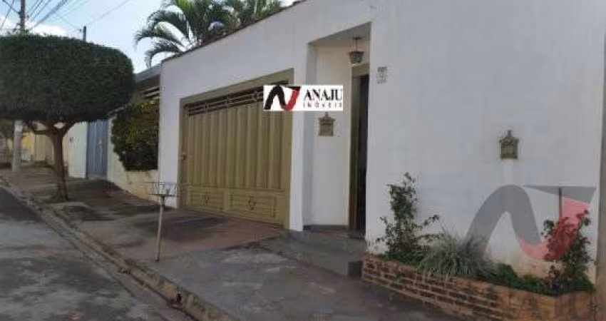 Casa Térrea Padrão (rua) Engenheiro Carlos de Lacerda Chaves, Ribeirão Preto - SP