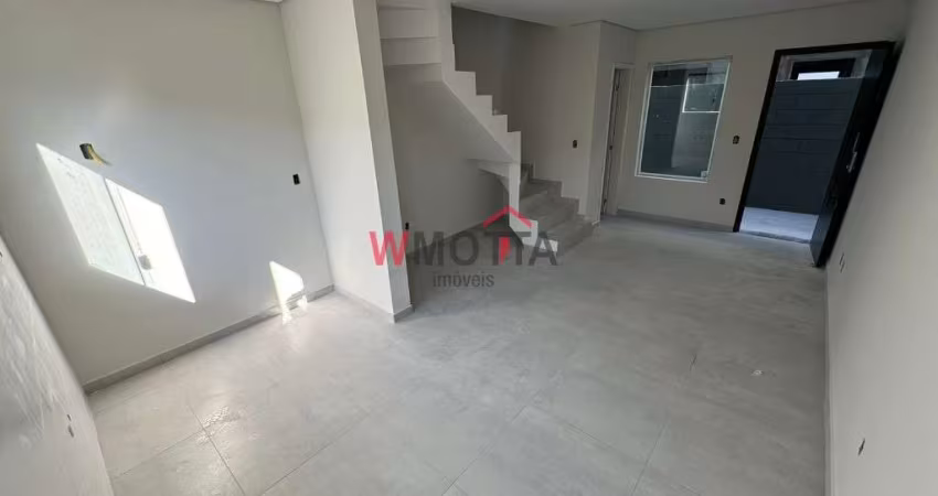 Sobrado Residencial à Venda em Vila São Paulo - 2 Quartos, 1 Sala, 2 Banheiros, 1 Vaga de Garagem - Mogi das Cruzes-SP - 59,00m²