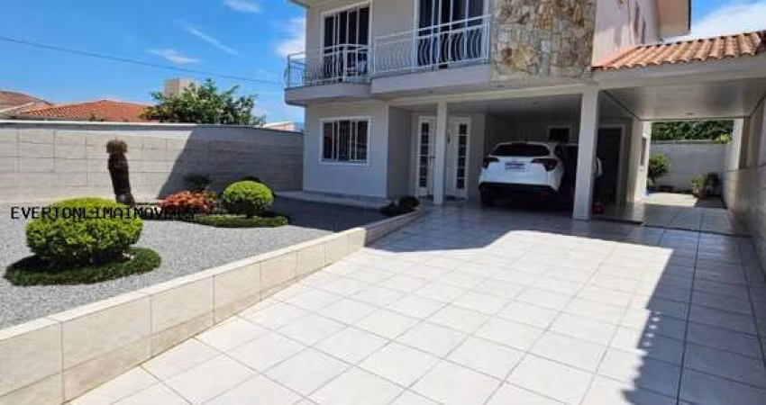Casa para Venda em Palhoça, Centro, 3 dormitórios, 1 suíte, 4 banheiros, 2 vagas