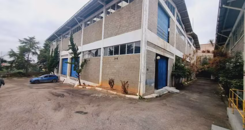 Barracão / Galpão / Depósito com 10 salas para alugar na Pç Nossa Senhora de Fátima, 75, Jardim Emília, Embu-Guaçu