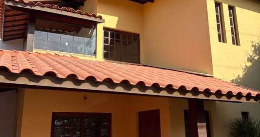 Casa em Condomínio para Venda em Lauro de Freitas, Centro, 5 dormitórios, 5 suítes, 8 banheiros, 2 vagas