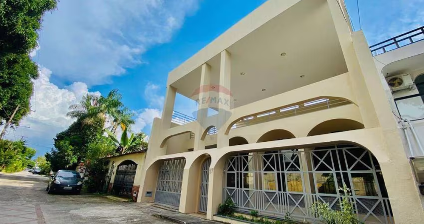 CASA 4 QUARTOS EM ALAMEDA FECHADA