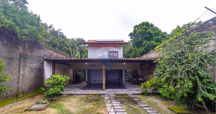 Casa com 7 Quartos  - 779m² | Rod. Transcoqueiro | UNA - Belém