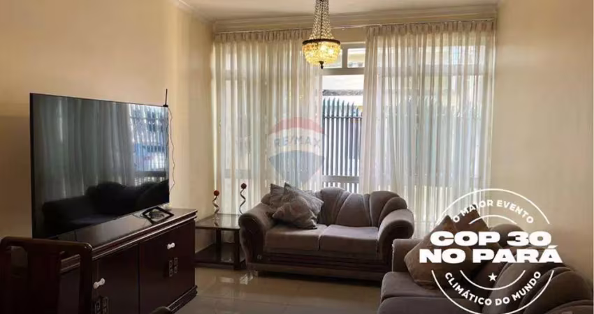 Casa grande e espaçosa   para 4 pesoas , com 3 quartos  sendo uma suíte - 550 metros do hangar - 8 minutos caminhando.