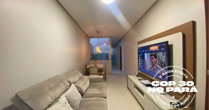 Linda casa de 3 quartos sendo 1 suíte, próximo ao parque da cidade
