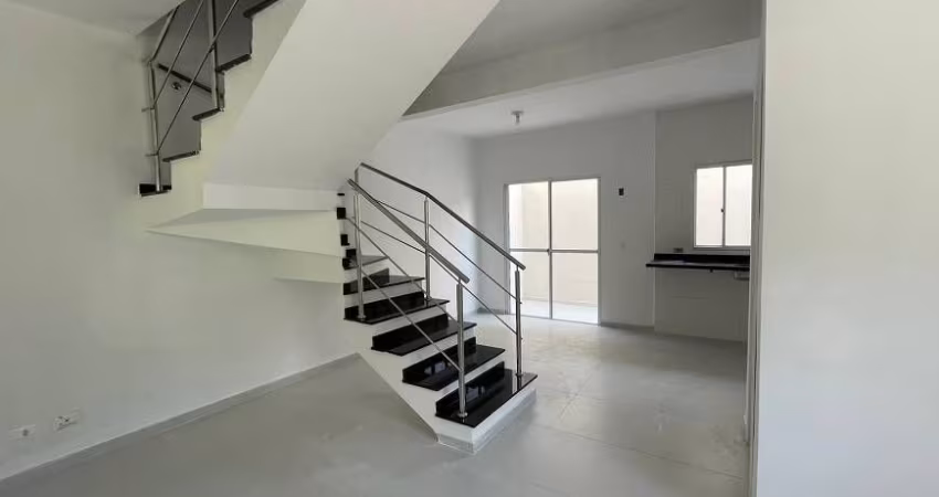 FASE II - casa em construção em condominio com 3 dorms no Jrdim Satélite