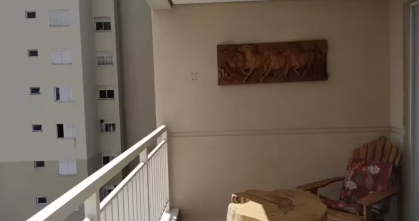 Excelente apartamento na regiao do Bosque dos Eucaliptos