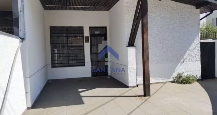 Casa com 2 quartos para alugar na Desembargador Paulo Oliveira Costa, --, Centro, Taubaté