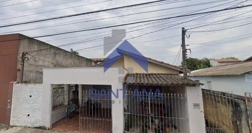 Casa à venda na João Marcondes de Mattos, 913, Parque São Luís, Taubaté