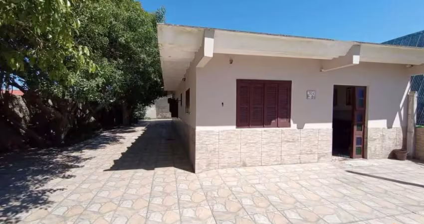 Excelente residência localizada no balneário ipiranga/imbé