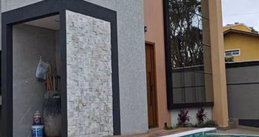 Linda Casa em Atibaia ao lado da Av. Lucas Nogueira Garcez! Projeto novo!