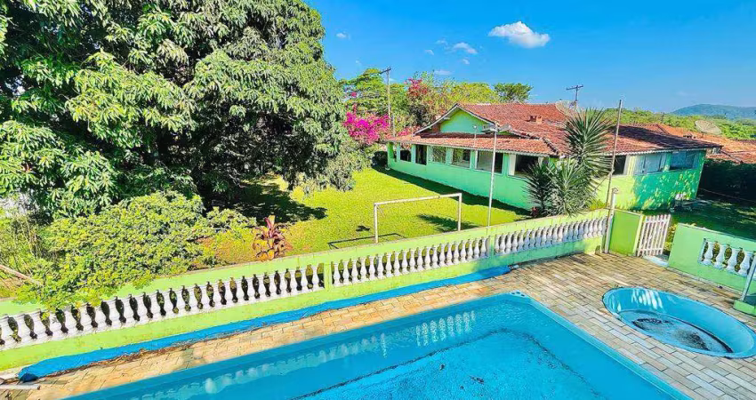 Chácara com 4 dormitórios à venda em Atibaia/SP - 2.000m² por R$920.000!
