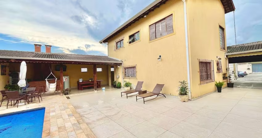 Casa à venda em Atibaia/SP - Jardim Paulista, por R$1.199.000!