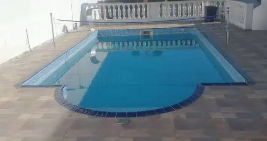 Casa p/ Financiamento com 3 dormitórios, piscina e área gourmet!