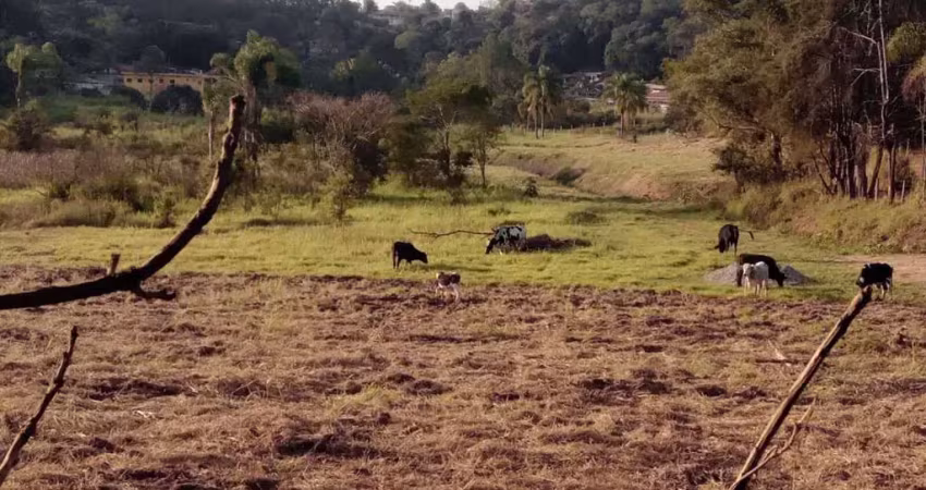 Terreno escriturado, amplo, com boa topografia e bem localizado em atibaia!