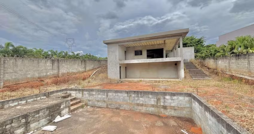 Casa à Venda em Atibaia/SP - Condomínio Fechado! Fase de Acabamento!