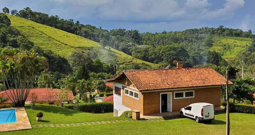 Sítio à venda em Nazaré Paulista/SP - 36.300m² por R$1.500.000!