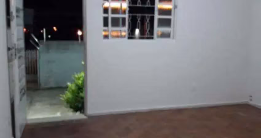 Casa com 1 dormitório - venda por R$ 640.000,00 ou aluguel por R$ 1.600,00/mês - Jardim Satélite - São José dos Campos/SP