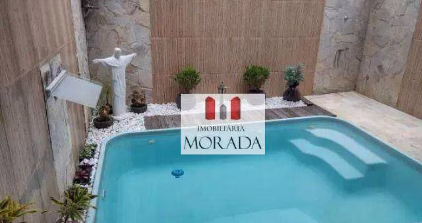 Sobrado com 3 dormitórios à venda, 219 m² por R$ 740.000,00 - Jardim Uirá - São José dos Campos/SP