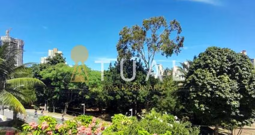 Casa para vender com 6 quartos sendo quatro suítes no Caminho das Árvores