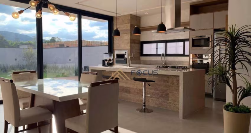 Casa com 4 dormitórios à venda, 265 m² por R$ 3.100.000,00 - Jardim Samambaia - Jundiaí/SP