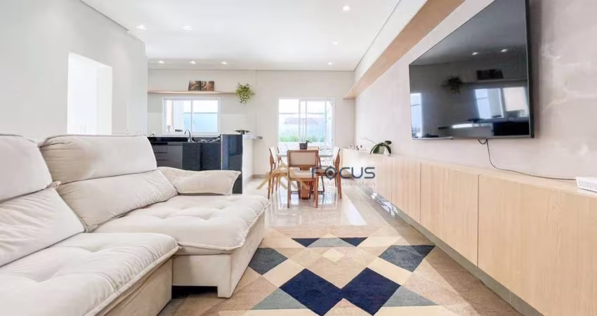 Casa com 3 dormitórios à venda, 184 m² por R$ 1.840.000,00 - Engordadouro - Jundiaí/SP