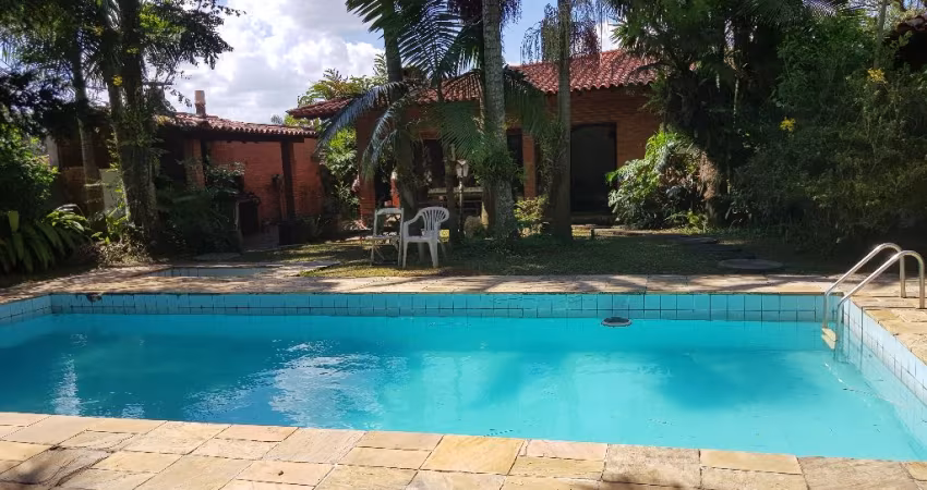 JARDIM DA GLÓRIA CASA TÉRREA COM PISCINA