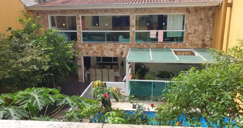 SOBRADO JD SABIÁ COM PISCINA