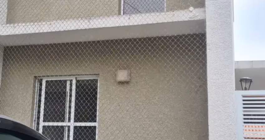 Sobrado em condomínio fechado na altura do km 30 da rodovia raposa tavares