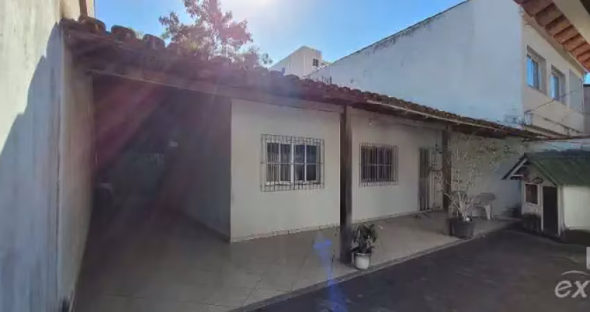 Casa com 2 quartos à venda na Rua dos Rouxinóis, 15, Eurico Salles, Serra