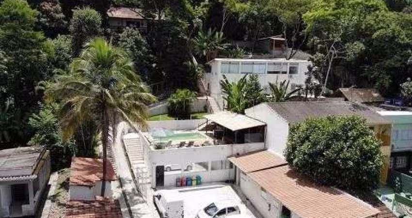 Prédio à venda na Estrada dos Bandeirantes, Jacarepaguá, Rio de Janeiro