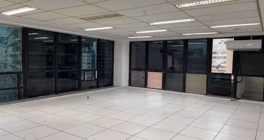 Sala comercial para alugar na Rua Voluntários da Pátria, Botafogo, Rio de Janeiro