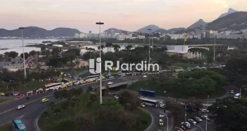 Sala comercial com 1 sala para alugar na Avenida Marechal Câmara, Centro, Rio de Janeiro