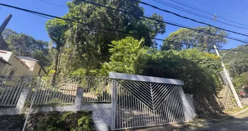 Terreno à venda na Ladeira do Ascurra, Cosme Velho, Rio de Janeiro