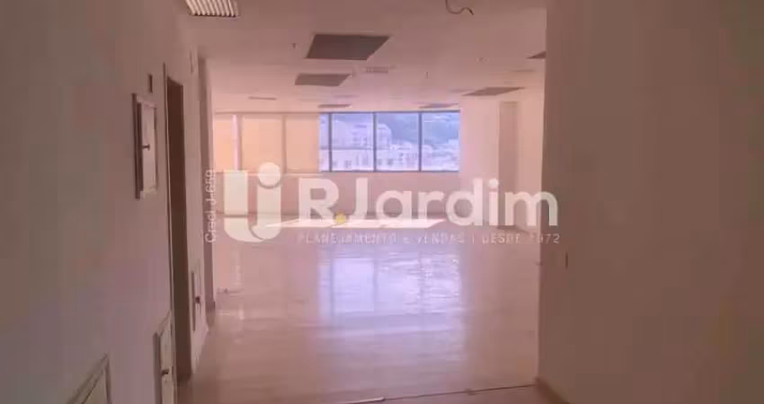 Sala comercial com 1 sala para alugar na Rua Voluntários da Pátria, Botafogo, Rio de Janeiro