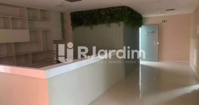 Sala comercial com 10 salas para alugar na Rua Voluntários da Pátria, Botafogo, Rio de Janeiro