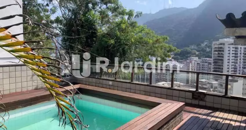 Casa com 5 quartos para alugar na Rua Casuarina, Humaitá, Rio de Janeiro