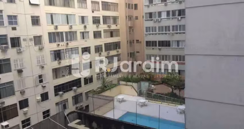 Loft com 1 quarto para alugar na Rua Júlio de Castilhos, Copacabana, Rio de Janeiro