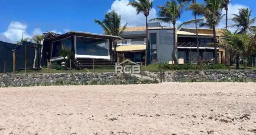 Casa Duplex 4 suítes Porteira Fechada Pé na areia em Jauá R$ 2.680.000,00