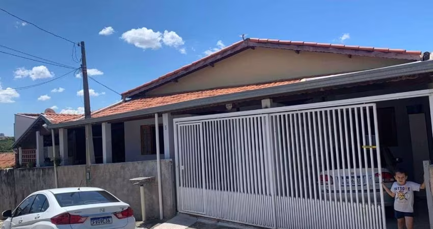 Casa com 3 dormitórios à venda, 228 m² por R$ 500.000,00 - Jardim das Figueiras - Valinhos/SP