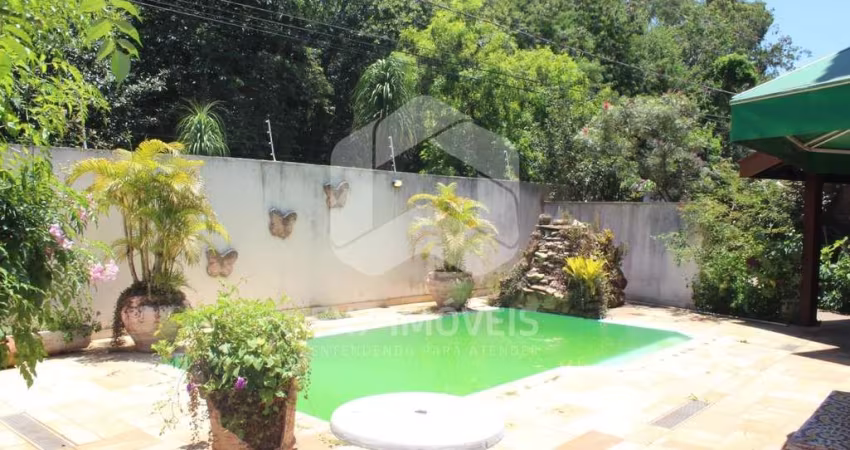 Casa a venda em Sousas com 4 quartos