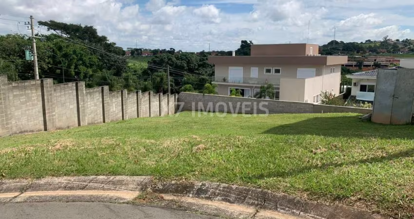 Terreno a venda no Swiss Park com 670 metros quadrados que estuda permuta