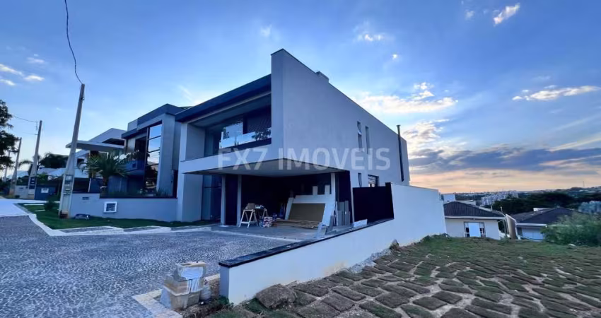 Residência de Alto Padrão no Swiss Park, Campinas-SP: 5 quartos, 5 suítes, 3 salas, 5 banheiros, 4 vagas, 300m².
