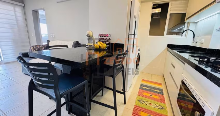 Apartamento frente mar mobiliado
